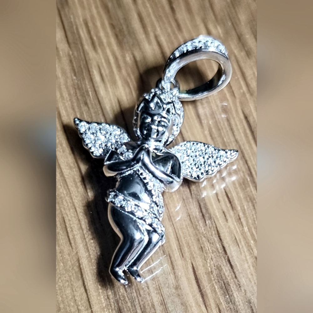 Silver angel pendant - Picture 1 of 4